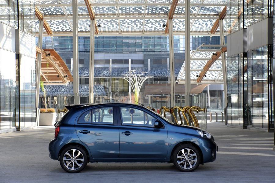  Nissan Micra 2013 года  (фото 32 из 36)